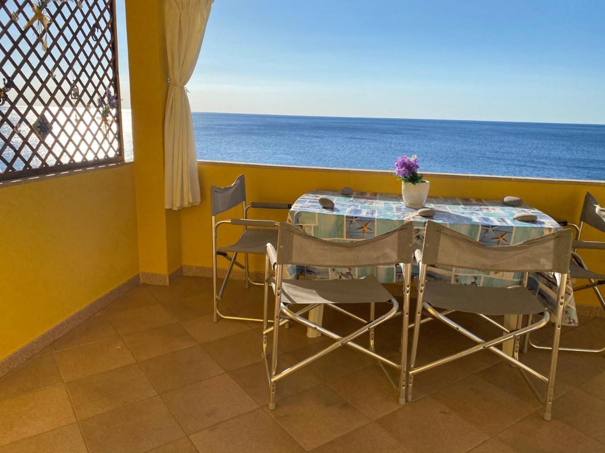 La Casa Gialla Cala Gonone Esterno foto