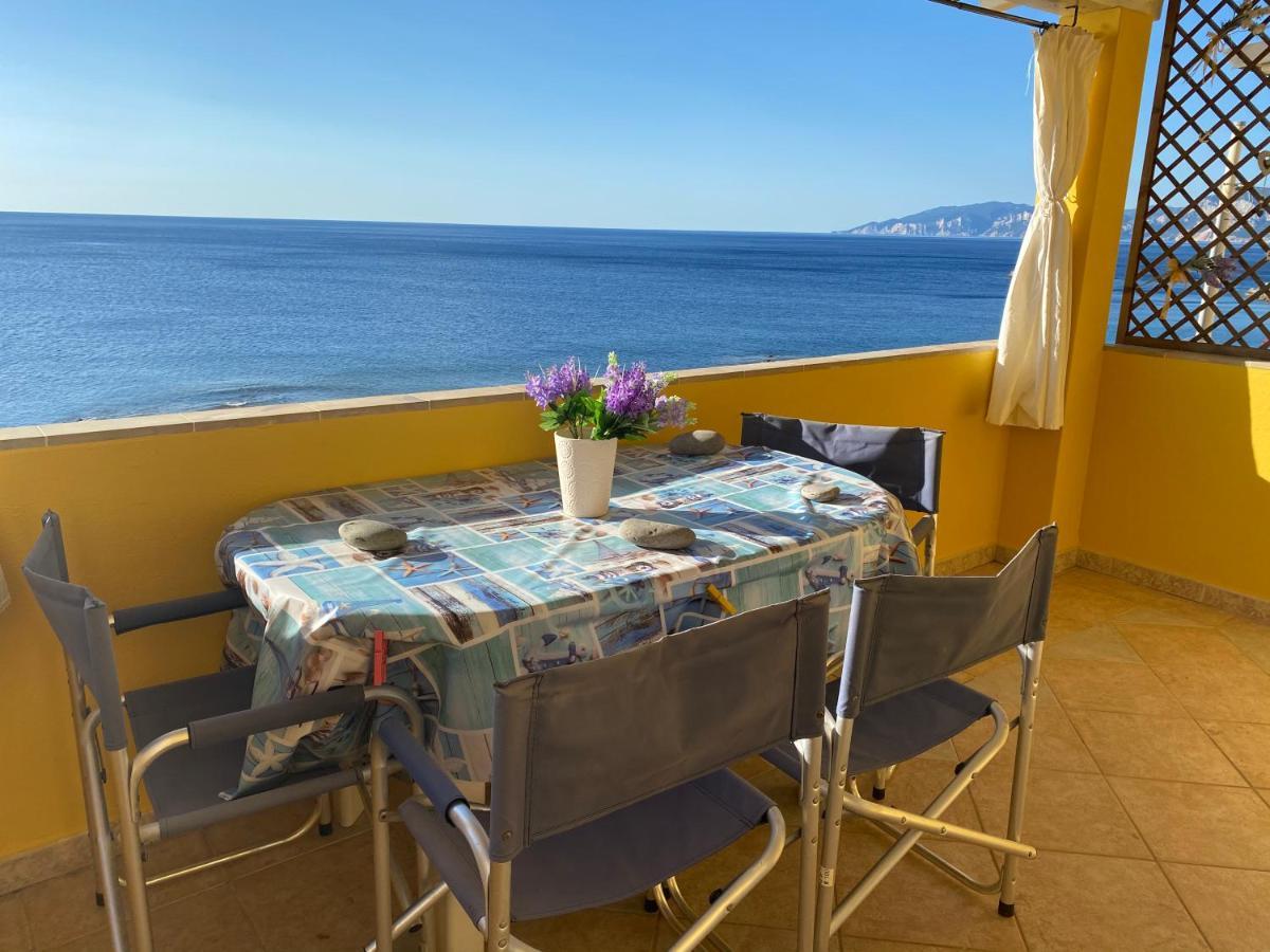 La Casa Gialla Cala Gonone Esterno foto