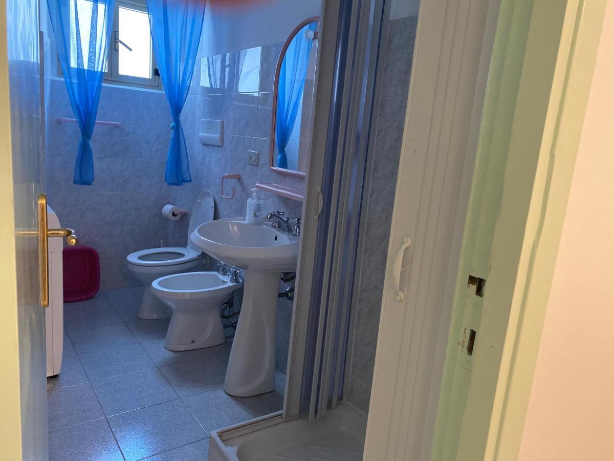 La Casa Gialla Cala Gonone Esterno foto