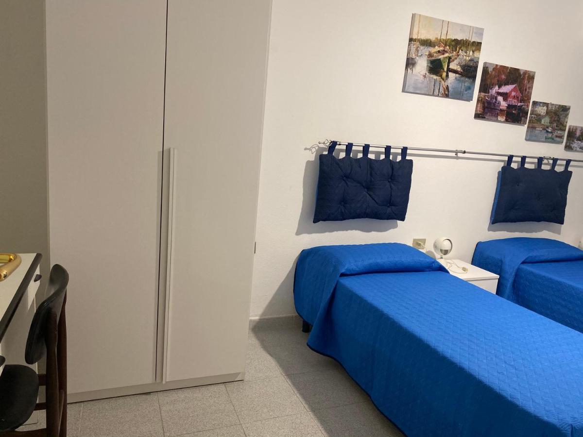 La Casa Gialla Cala Gonone Esterno foto