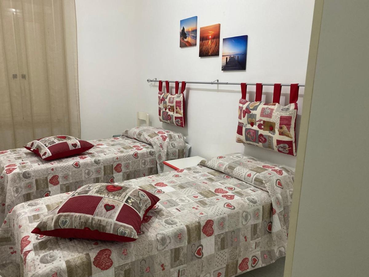 La Casa Gialla Cala Gonone Esterno foto