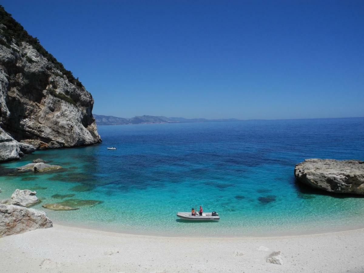 La Casa Gialla Cala Gonone Esterno foto